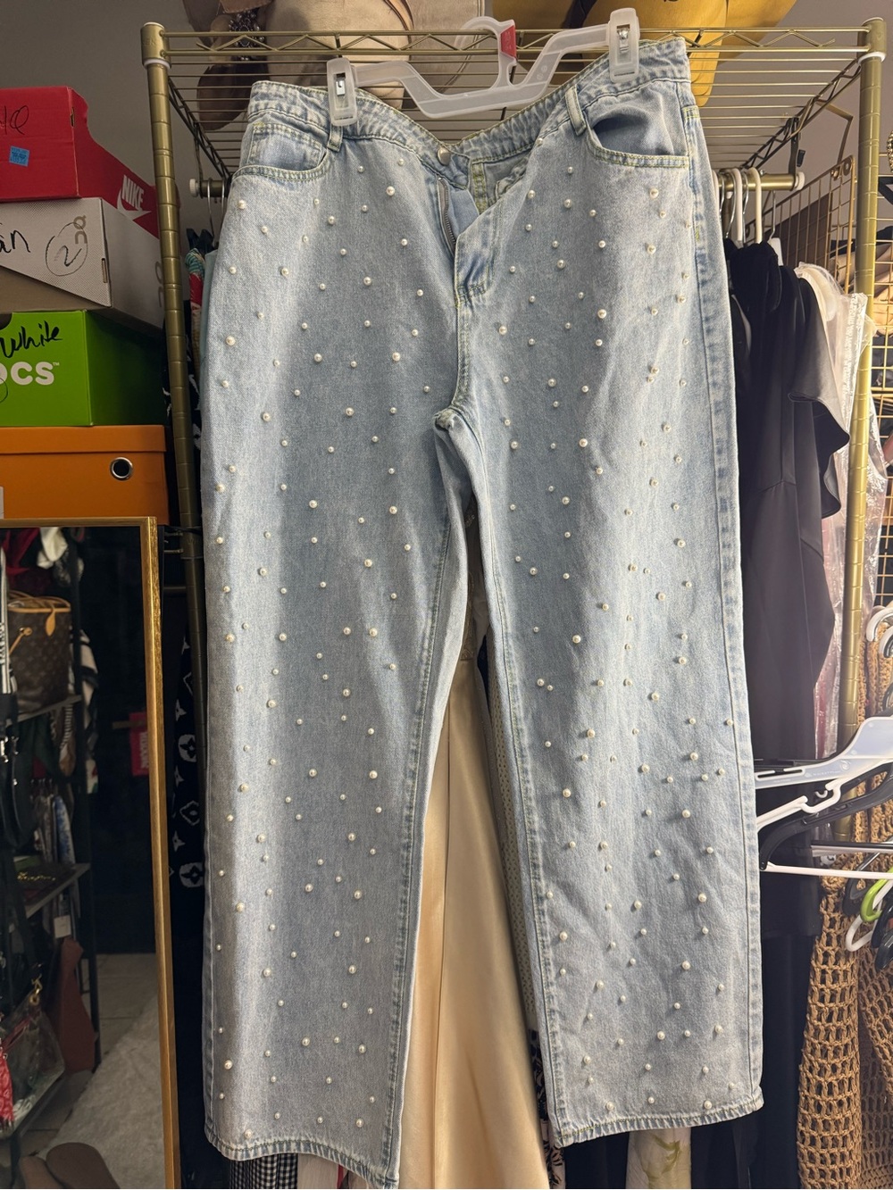 Women’s Light Blue Pearl-Embellished Jeans - Picture 2 of 8